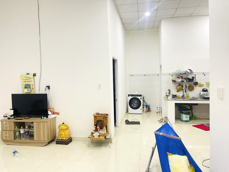 Bán Gấp Nhà Đẹp C4 Nở Hậu, DT Lớn 101m², Ô Tô 7 Chỗ, Giá Mới Cực Tốt - Linh Đông! - Ảnh chính